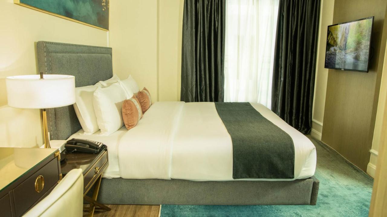Noble Cebu Hotel Extérieur photo