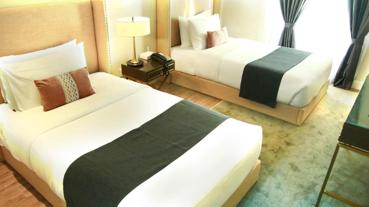 Noble Cebu Hotel Extérieur photo