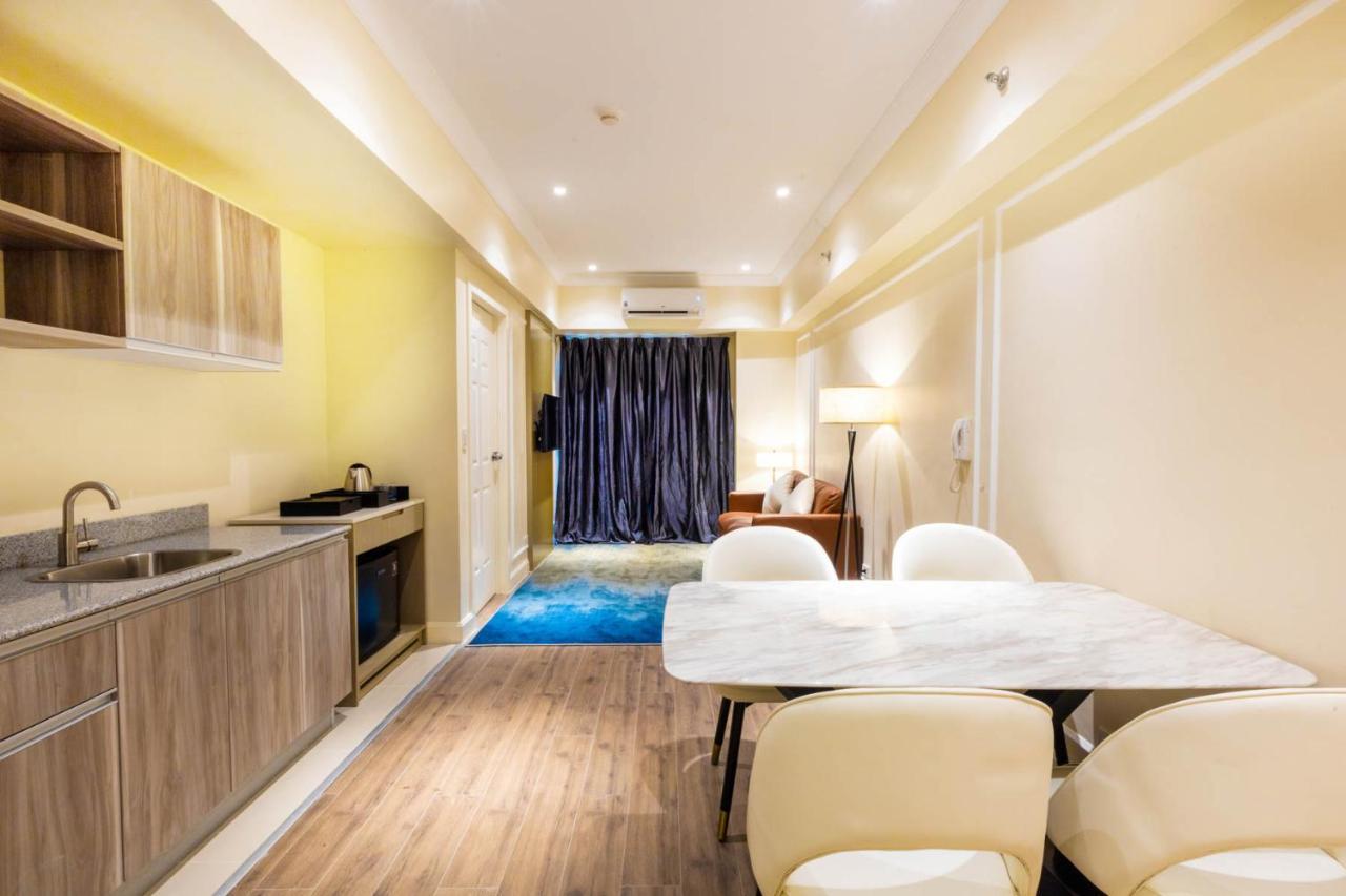 Noble Cebu Hotel Extérieur photo